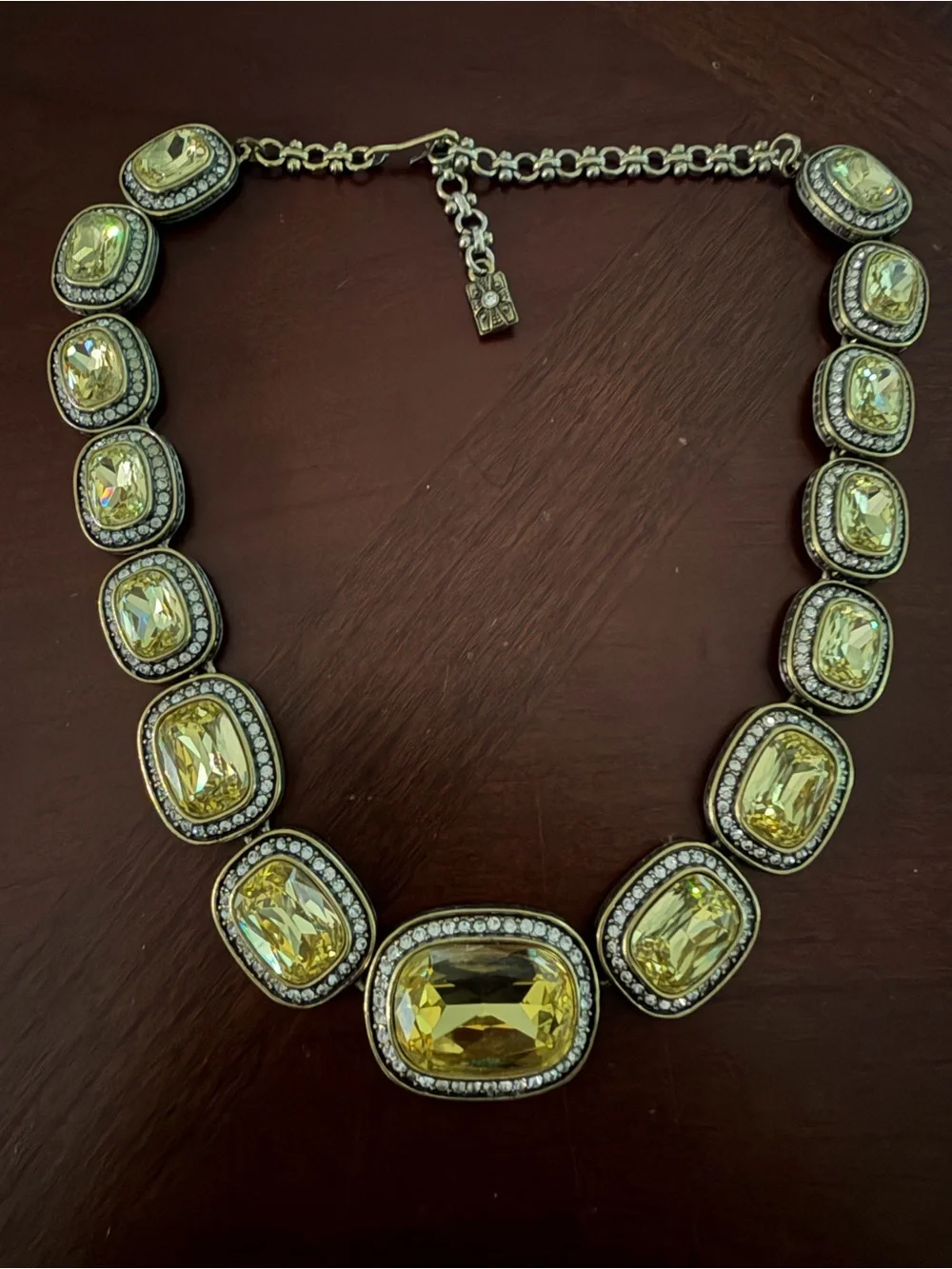 Beyond Gorgeous HEIDI DAUS Vintage Necklace  Citron Crystal 16-20